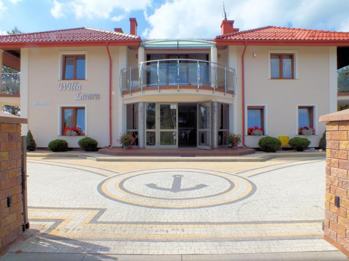 Willa Laura Rowy - Apartamenty Nad Morzem Exterior photo