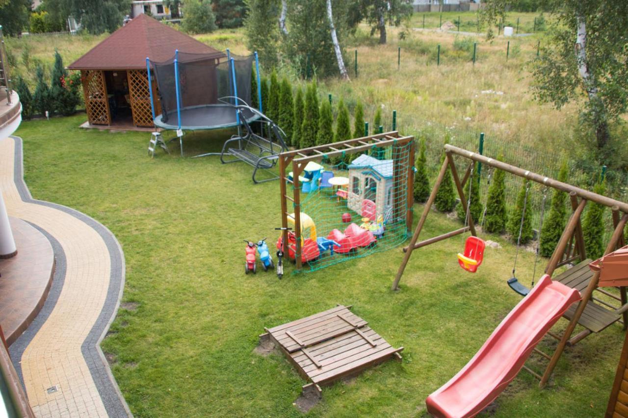 Willa Laura Rowy - Apartamenty Nad Morzem Exterior photo